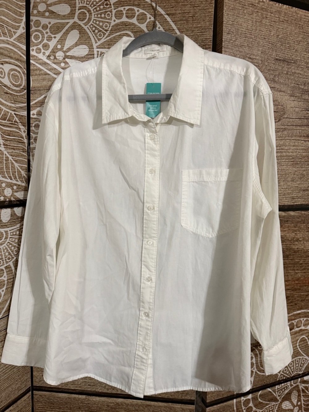 Maurices White Long-Sleeve Button-Down Shirt